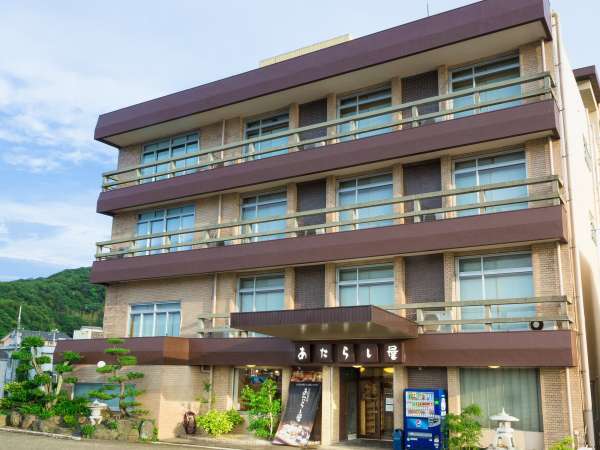 Atarashiya, a relaxing inn where you can hear the ripples